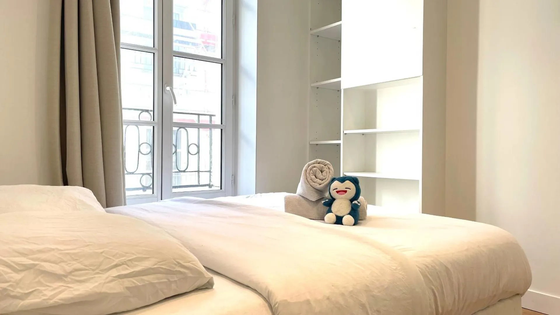 127 - Appartement Neuf & Luxueux Paris 2Eme 4Pers 0*,  Франция