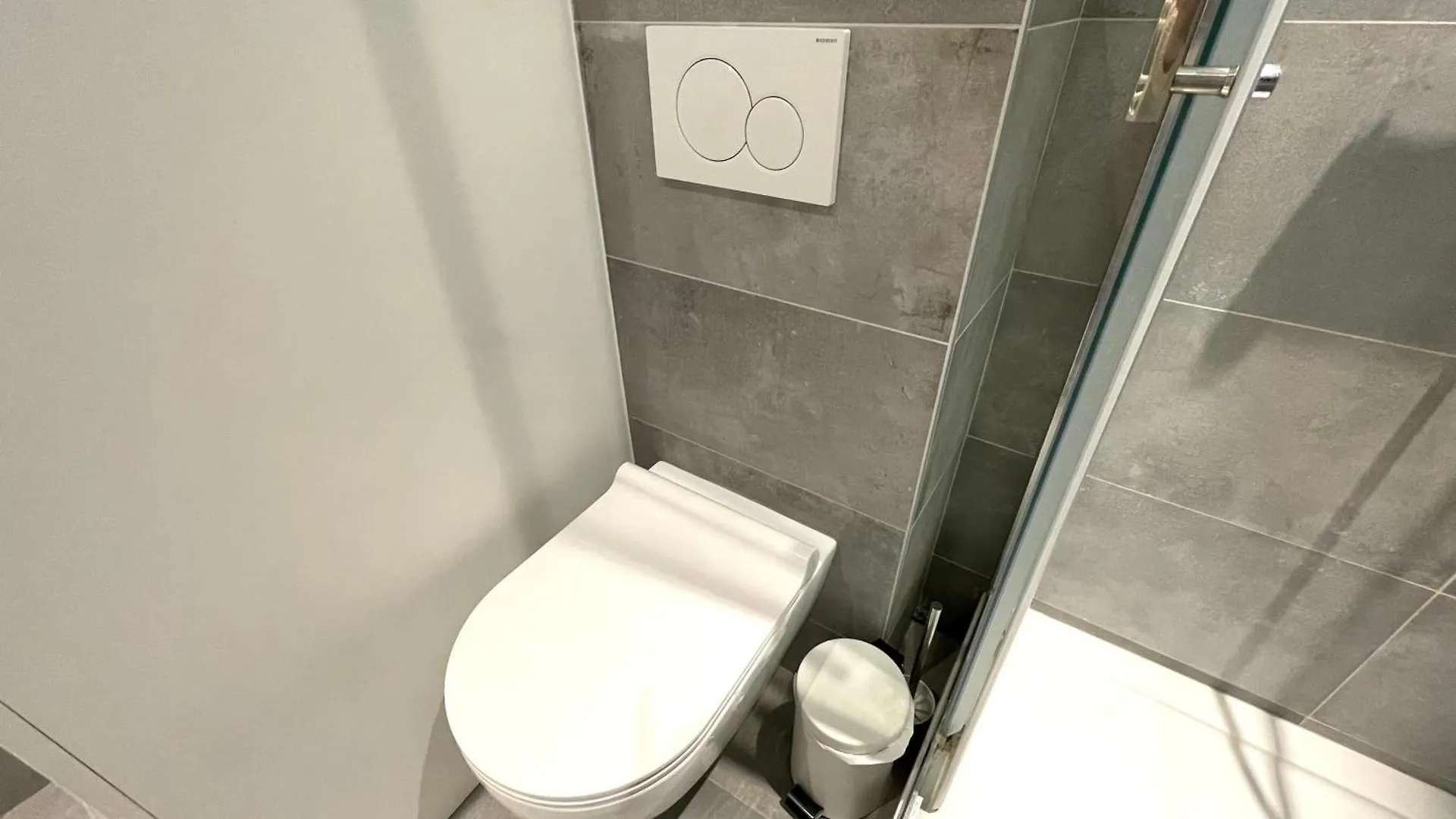 127 - Appartement Neuf & Luxueux Paris 2Eme 4Pers